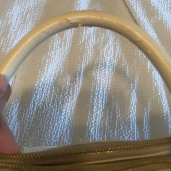 Tory Burch Robinson Perforated Double Zip Tote Bag - Picture 4 of 11